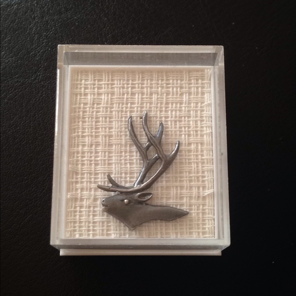 Carela Jewelers pin tie tac Finland reindeer vtg